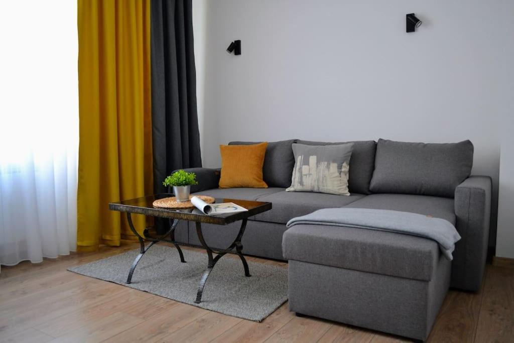 Modern City Center 2 Bedroom Apartment Sofia Exterior photo